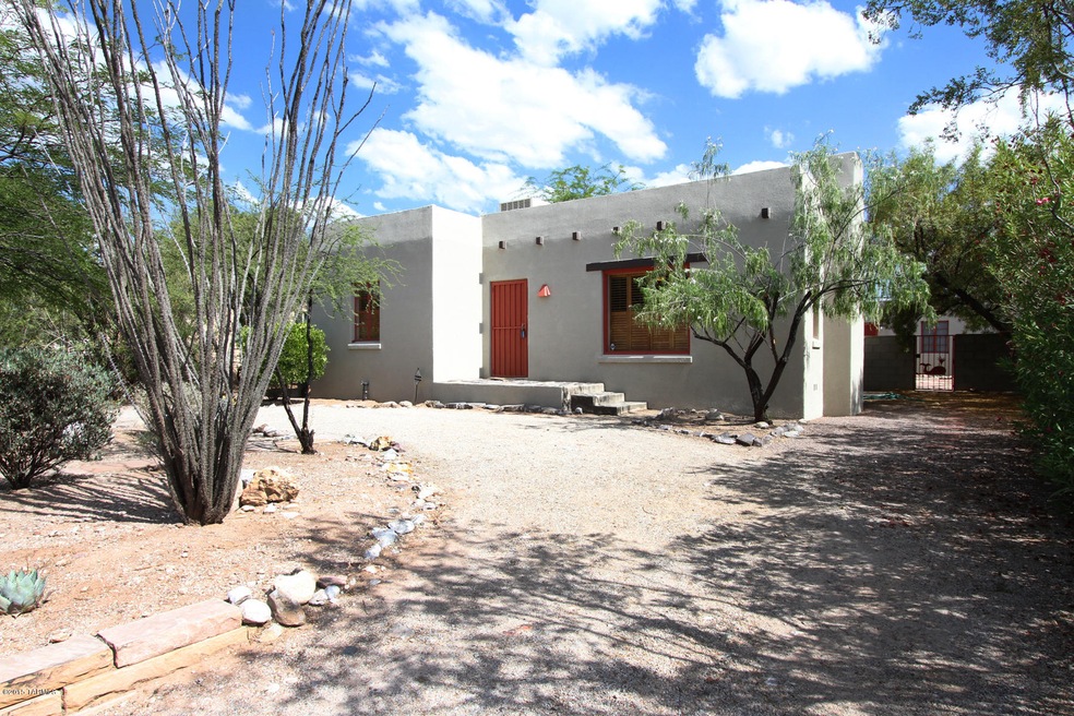 Front of House w/Circular Driveway
