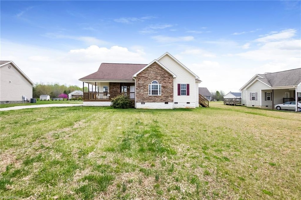 5125 Asia Chanel Dr, Winston Salem, NC 27105 - photo 1