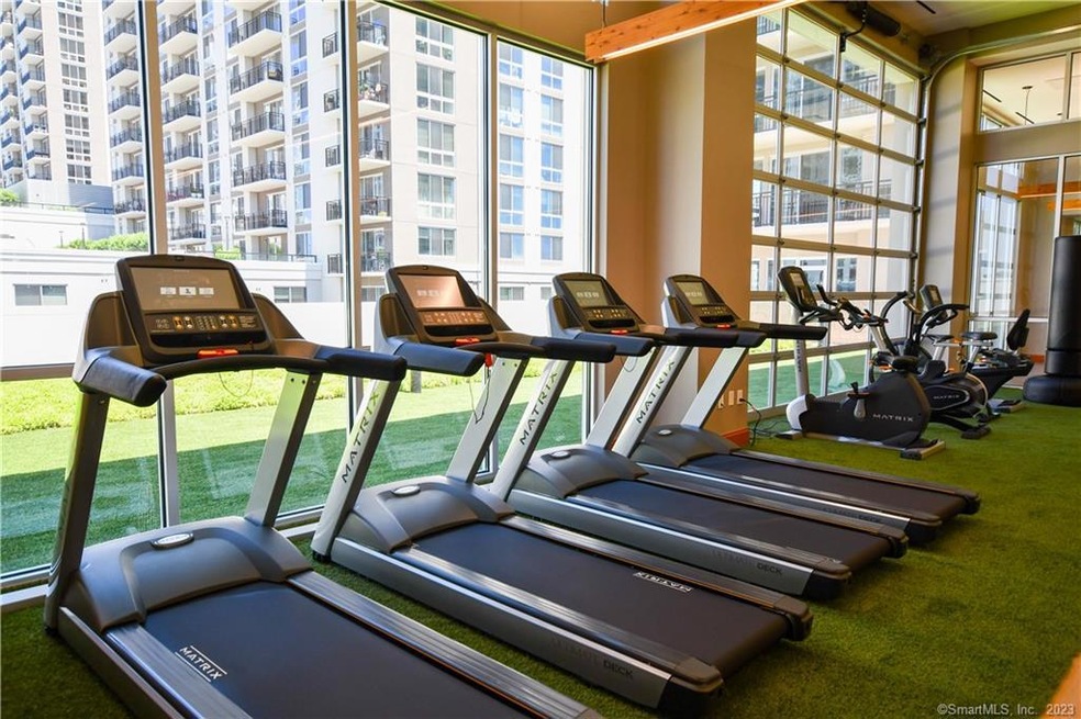 2 Harbor Point Rd S unit 604, Stamford, CT 06902 - photo 1