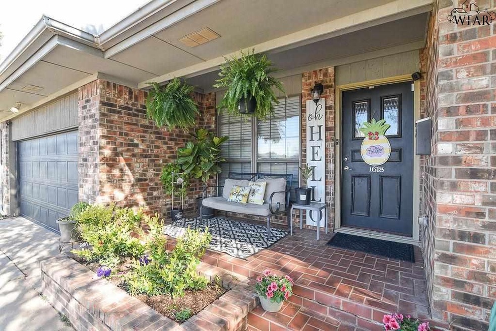 1618 Aldrich Ave, Wichita Falls, TX 76302 - photo 1