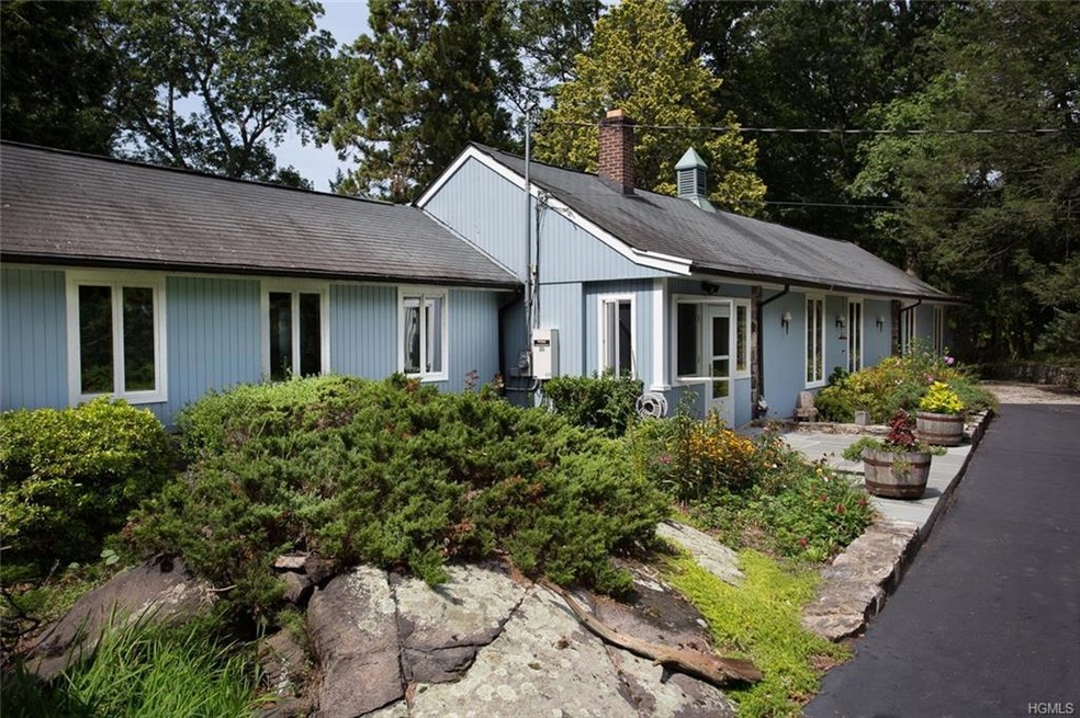 1518 Washington St, Cortlandt Manor, NY 10567 - photo 1