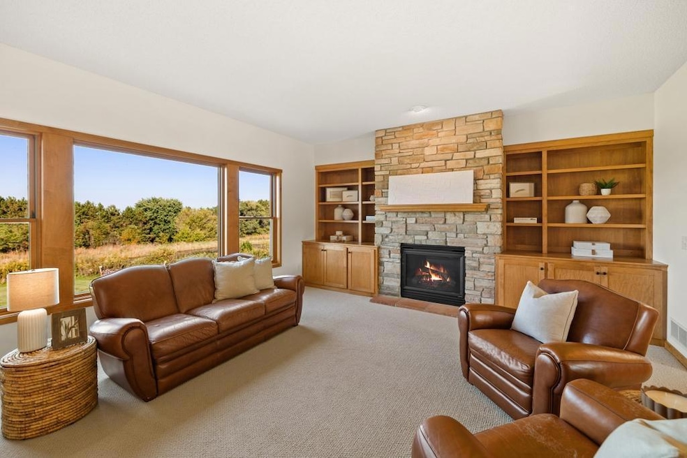 Sold $975,000 • Co-Listing Agent