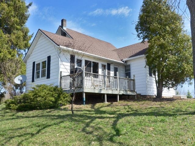 n 8780 Sandy Hook Rd, Brooklyn, WI 53521 - photo 1