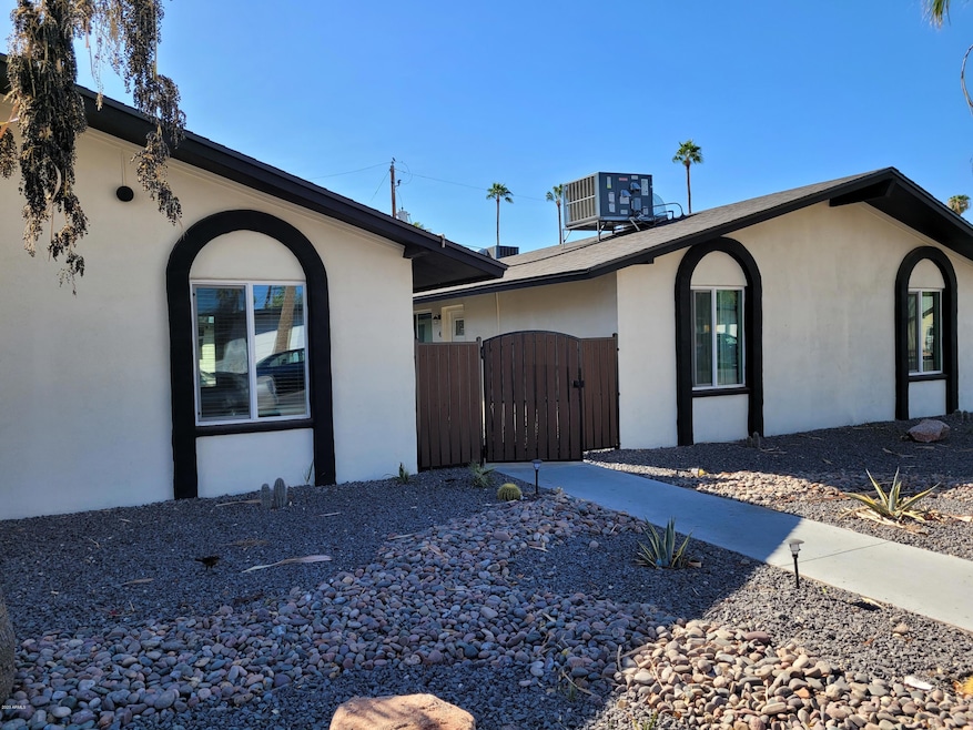 6713 E Cheery Lynn Rd unit 4, Scottsdale, AZ 85251 - photo 1