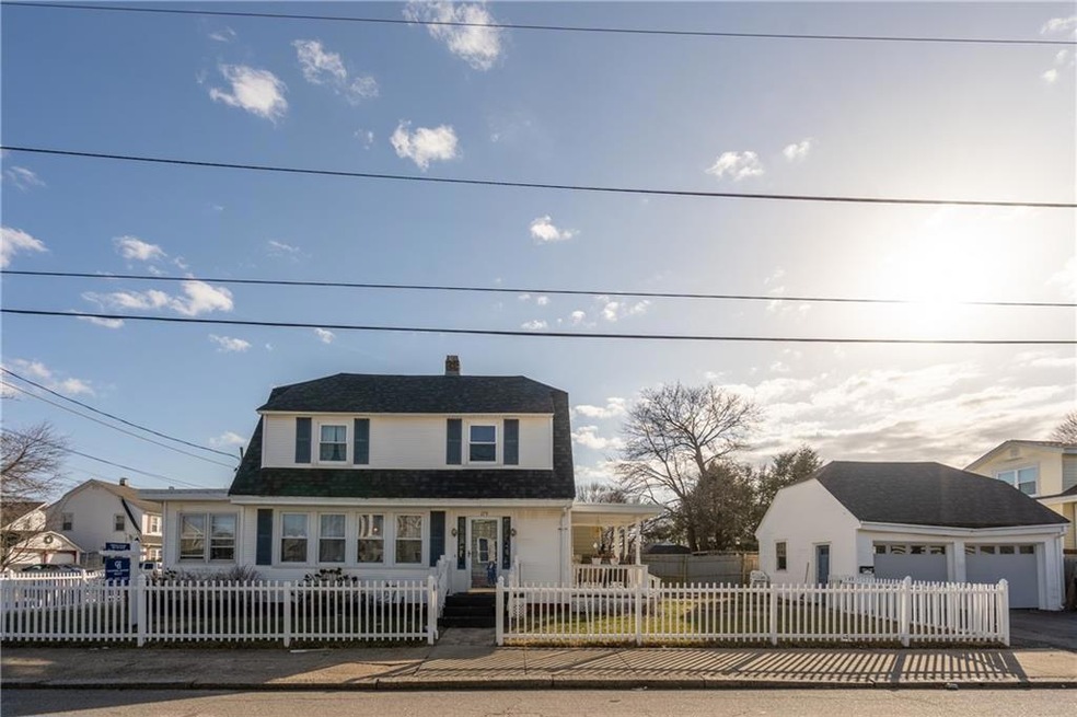 179 Oakland Ave, Pawtucket, RI 02861 - photo 1