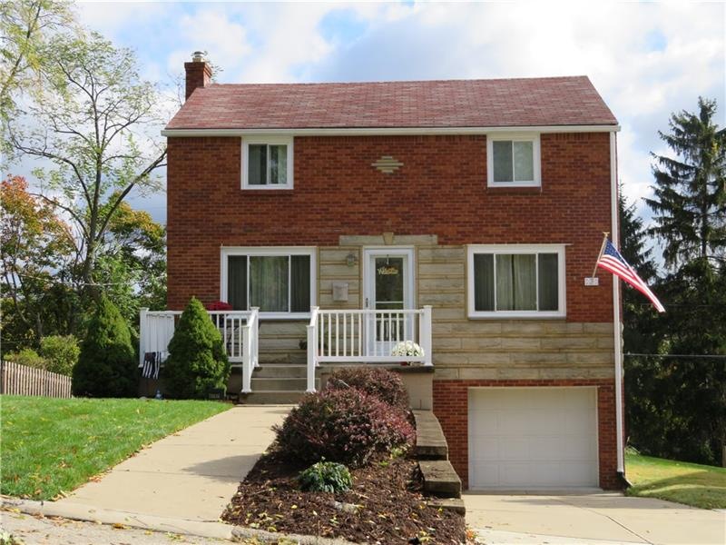 Welcome Home to 4707 Country Club Drive!