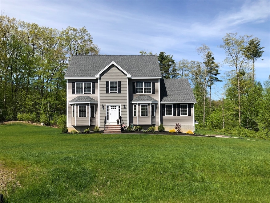 17 Blaisdell, Raymond, NH 03077 - photo 1