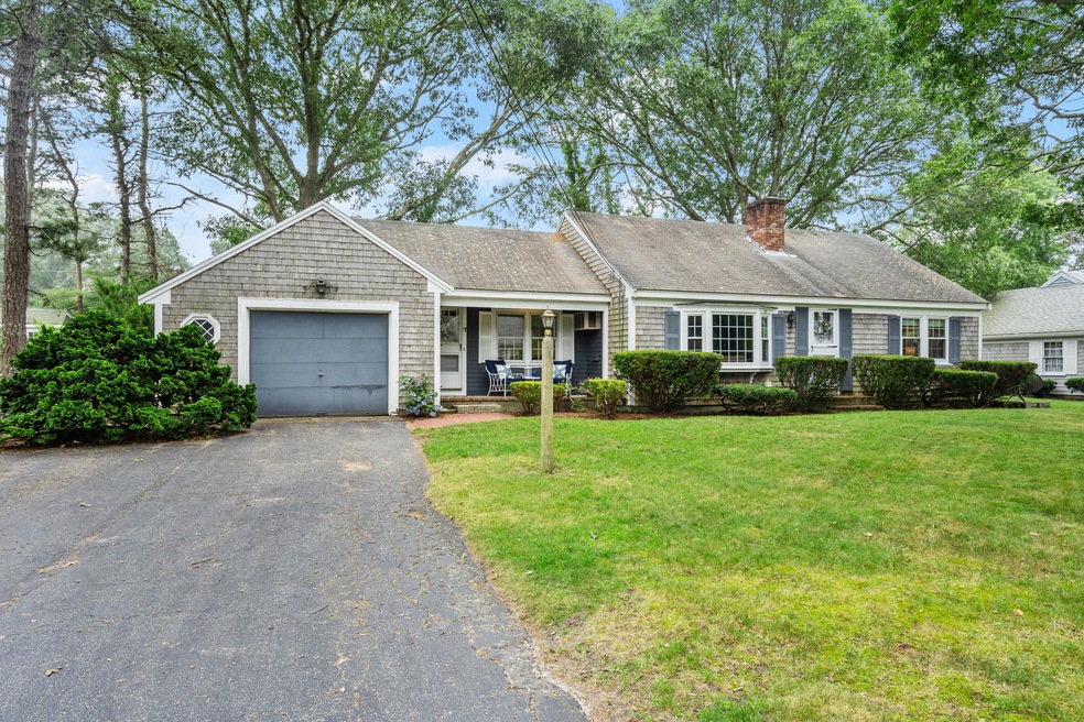 7 Widgeon Ln, West Yarmouth, MA 02673 - photo 1