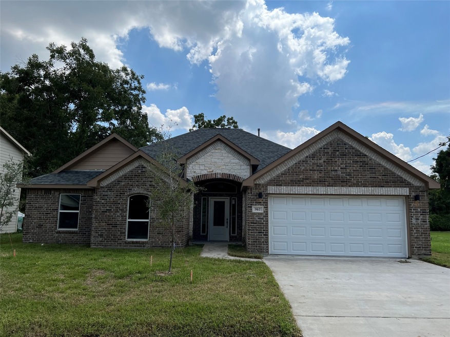 967 Lucky St, Houston, TX 77088 - photo 1