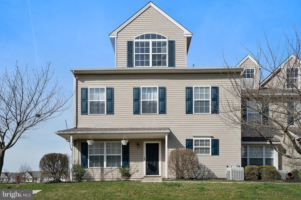 5105 Drawbridge Ct, Royersford, PA 19468 - photo 1