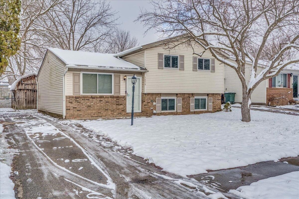 3098 Bennington Ave, Columbus, OH 43231 - photo 1