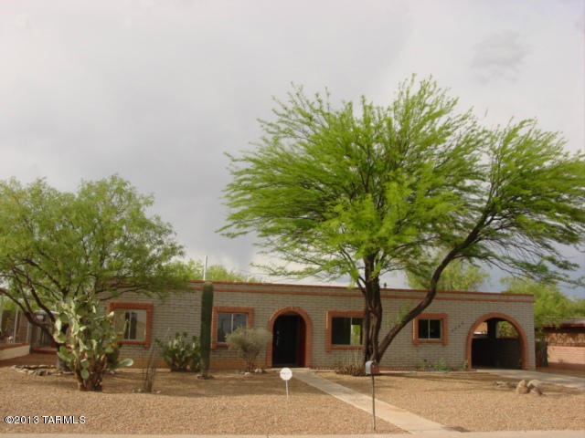 2632 W. Capistrano Rd.