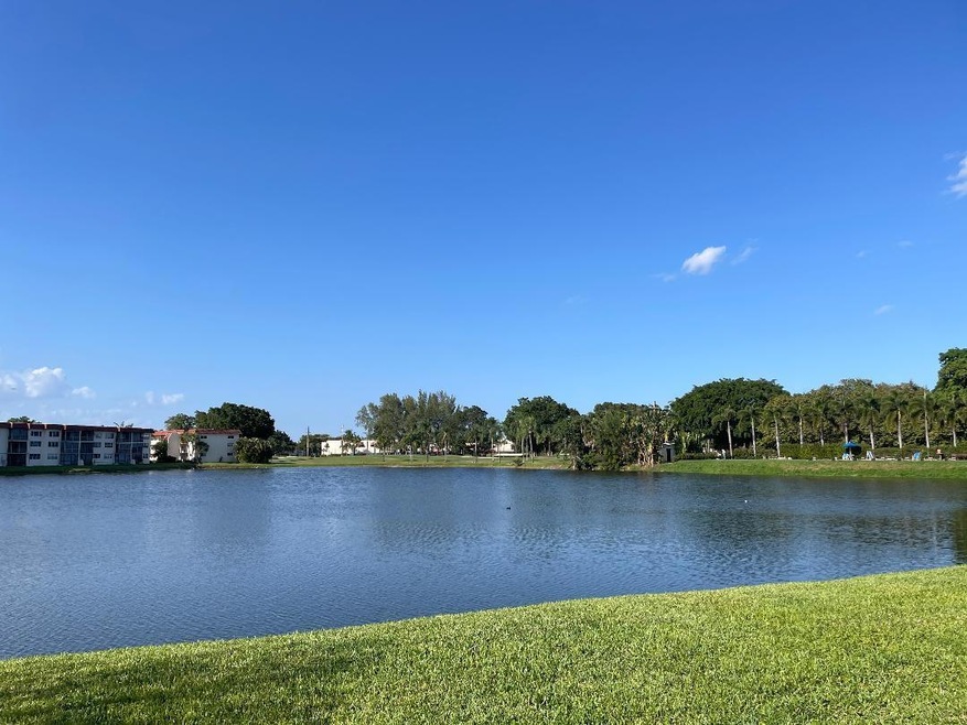 9423 S Hollybrook Lake Dr unit 203, Pembroke Pines, FL 33025 - photo 1