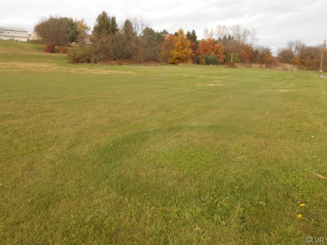 2625 Neffs Laurys Rd, Schnecksville, PA 18078 - photo 1