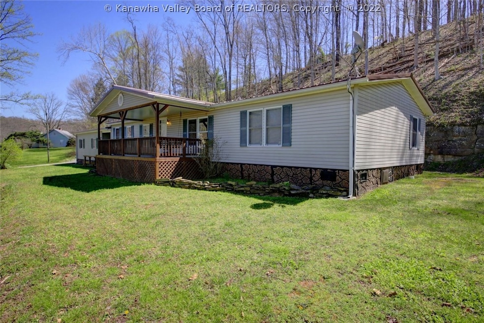 10 Mountain View, Alum Creek, WV 25003 - photo 1