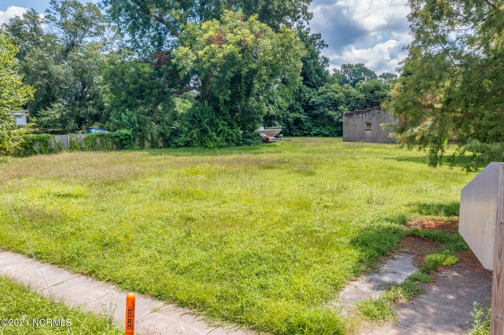 719 New St, New Bern, NC 28560