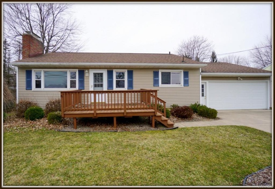 1474 Nash Rd, North Tonawanda, NY 14120 - photo 1