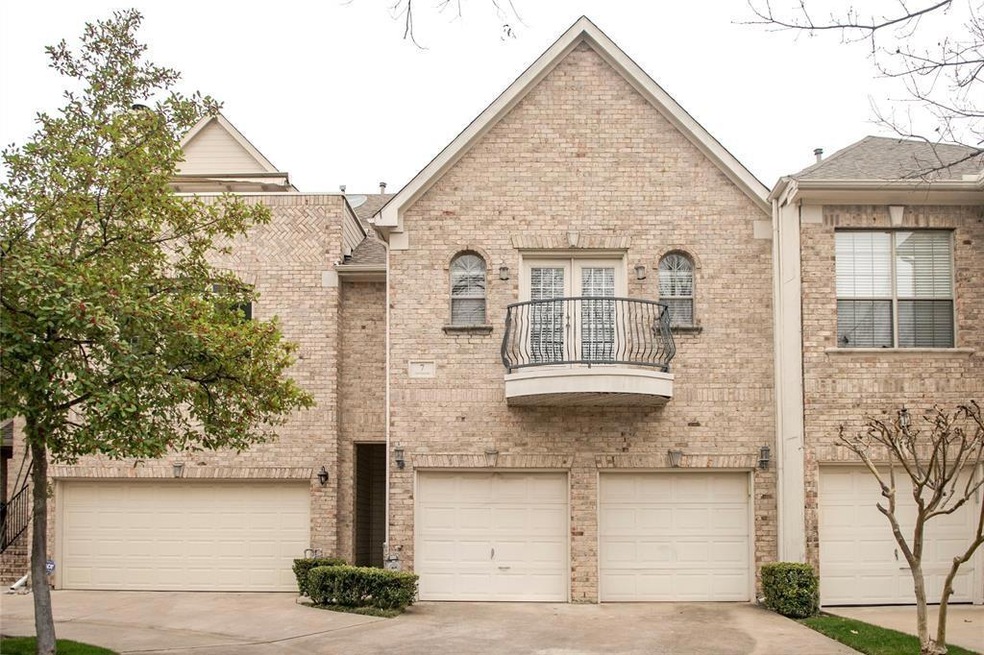 7 Stonebriar Ct, Dallas, TX 75206 - photo 1