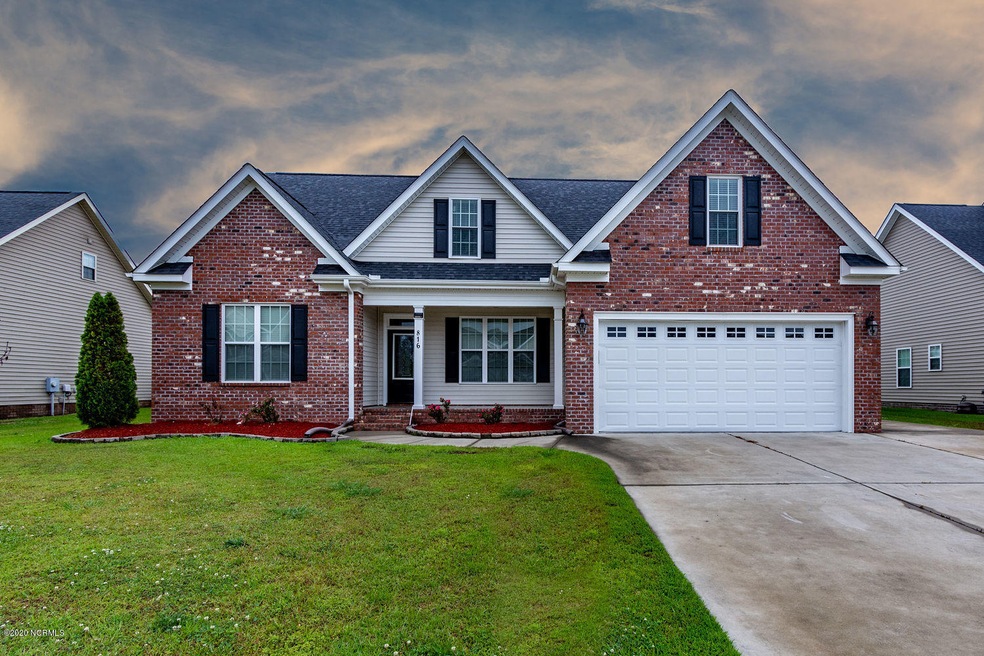 816 Megan Dr, Greenville, NC 27834 - photo 1