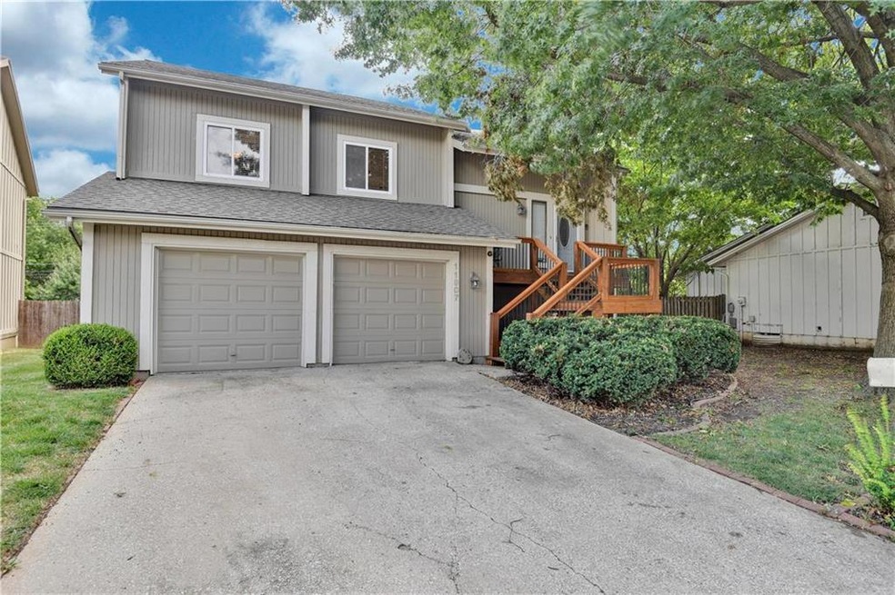 11907 W 66th Terrace, Shawnee, KS 66216 - photo 1