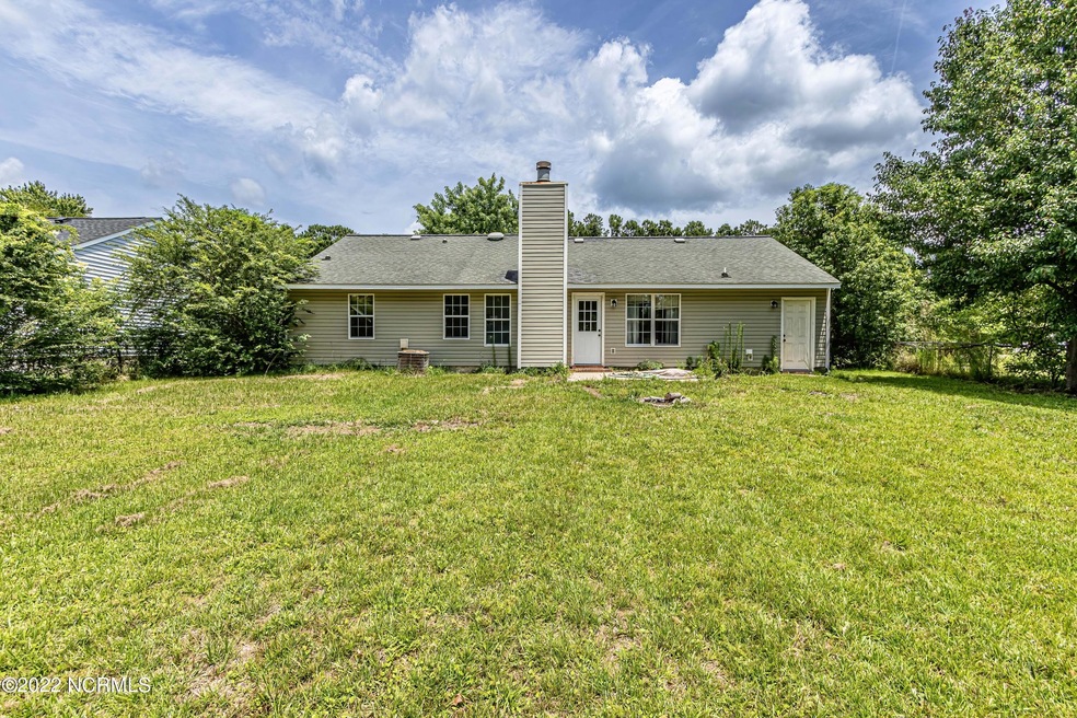 113 Hampton Ct, Jacksonville, NC 28546 - photo 1