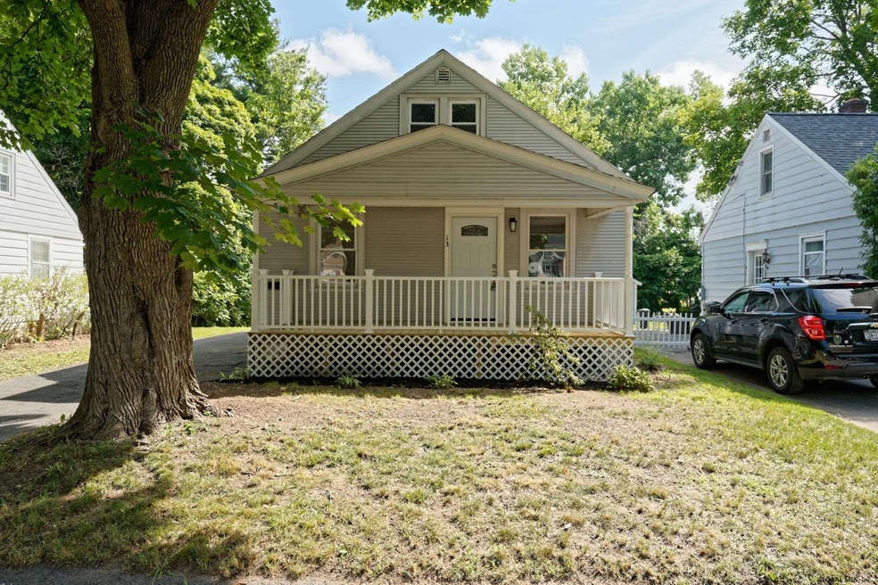 13 Knickerbocker Rd, Schenectady, NY 12302 - photo 1