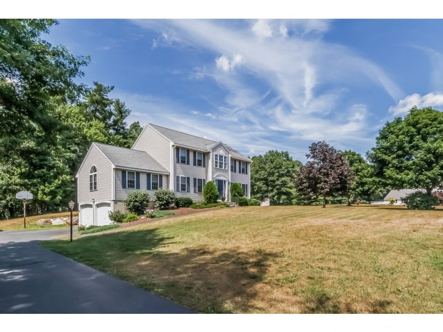 12 Quentin Dr, Londonderry, NH 03053 - photo 1