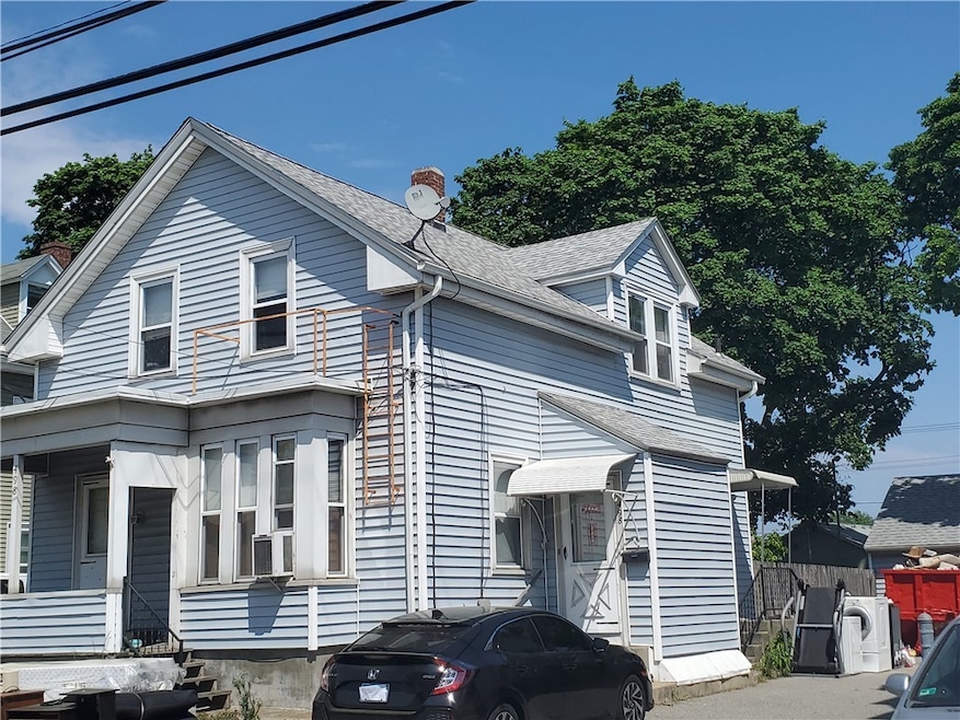 498 Wellington Ave, Cranston, RI 02910 - photo 1