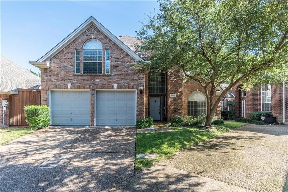Great curb appeal in a cul-de-dac