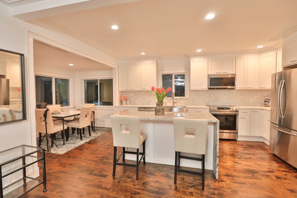 126 Lake Shore Dr, East Weymouth, MA 02189 - photo 1