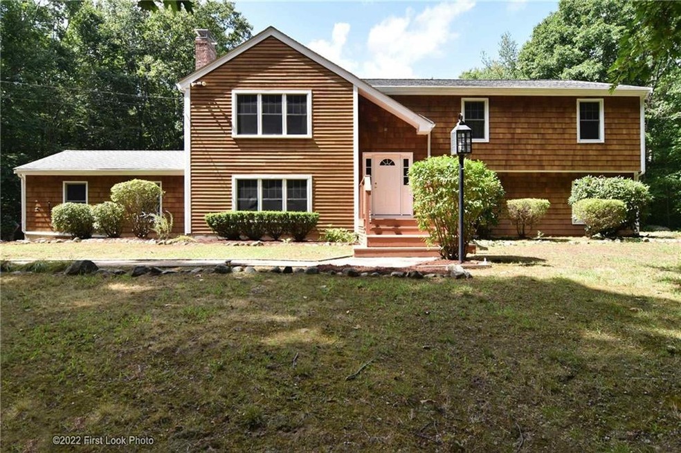 671 Chestnut Hill Rd, Chepachet, RI 02814 - photo 1