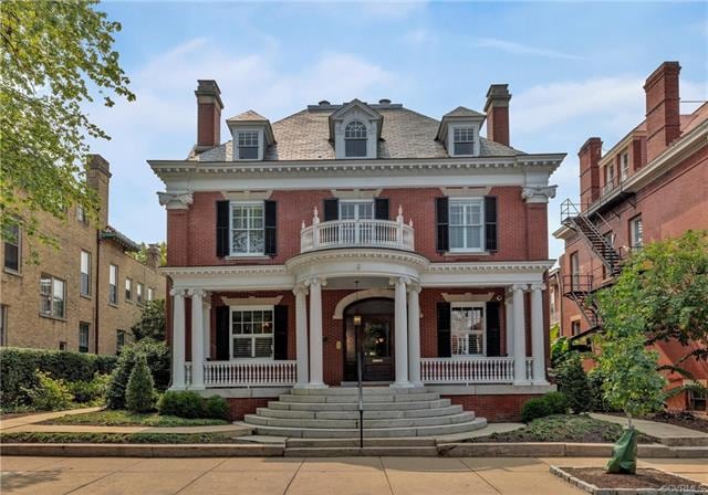 1907 Colonial Revival designed by Richmond architect, Marion J. Dimmock