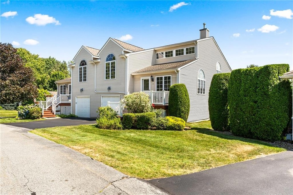 4 Queen Ave unit 309, West Warwick, RI 02893 - photo 1