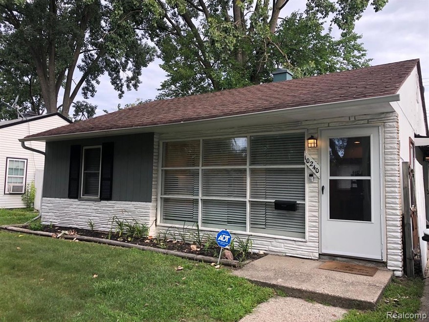 10240 Troy St, Oak Park, MI 48237 - photo 1