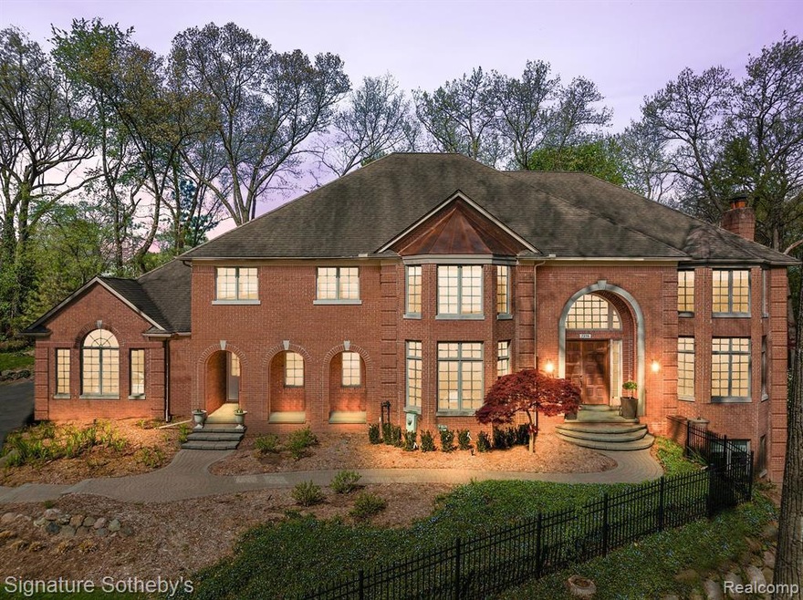 7276 Hiddenbrook Ln, Bloomfield Hills, MI 48301 - photo 1