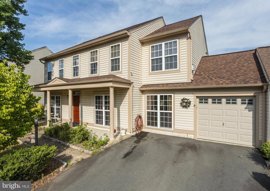 16924 Gentle Wood Ln, Dumfries, VA 22026 - photo 1