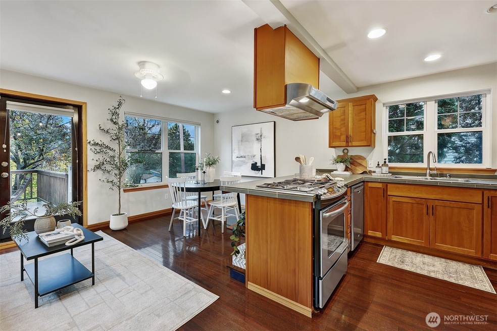 9005 Fremont Ave N unit A, Seattle, WA 98103 - photo 1