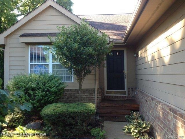 Stunning 2 Bdrm/2 Bath Condo
