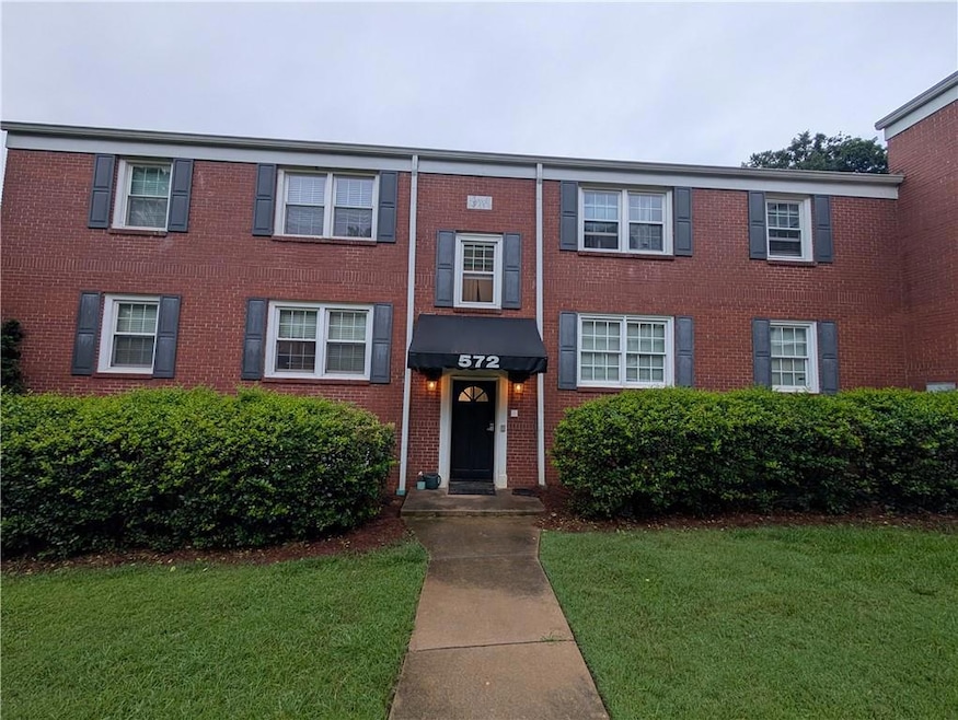 572 Goldsboro Rd NE unit B, Atlanta, GA 30307 - photo 1