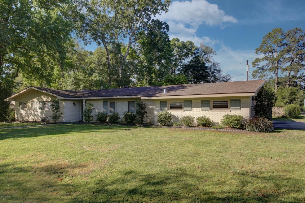1002 Montrose Blvd-1