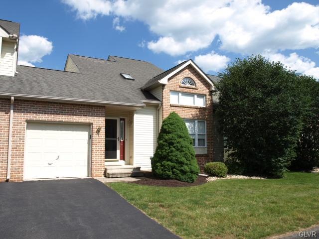 321 Surrey Place unit U321, Macungie, PA 18062 - photo 1