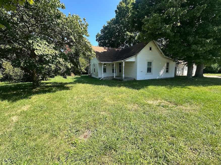 8821 Ogden Dunes Dr, Camby, IN 46113 - photo 1