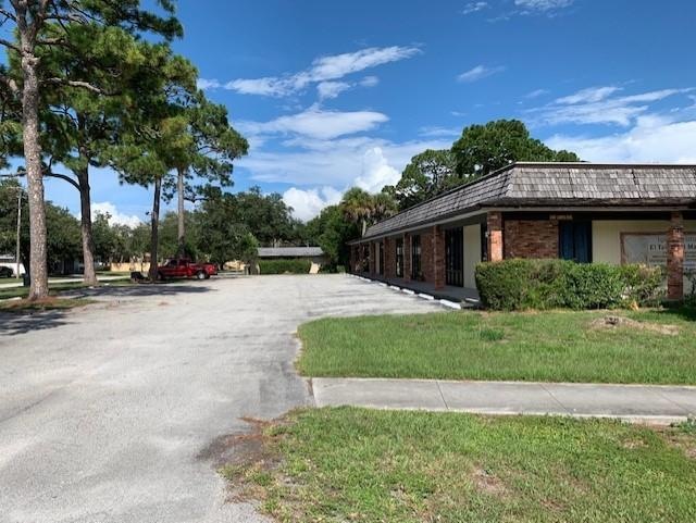2100 Sunrise Blvd, Fort Pierce, FL 34950 - photo 1