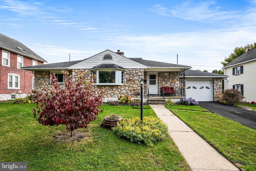 Under Contract $425,000