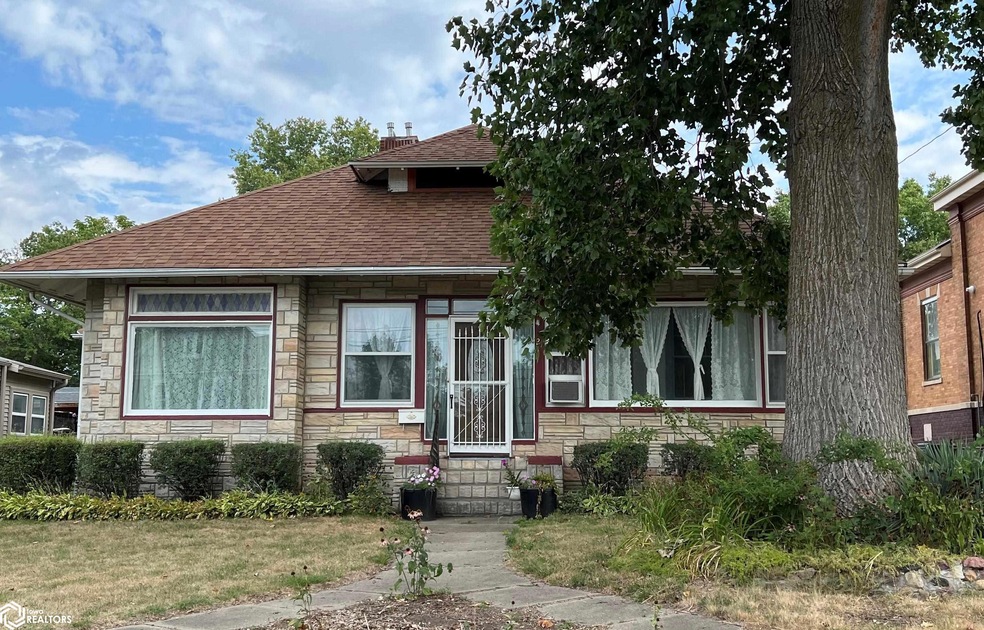 211 W Cass St, Osceola, IA 50213 - photo 1