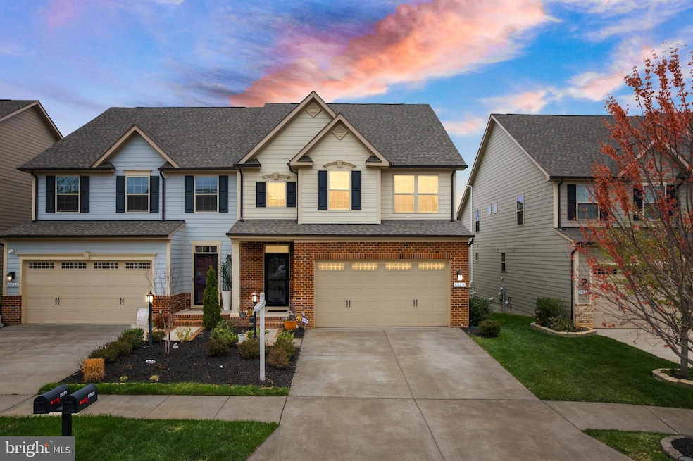 Under Contract $700,000