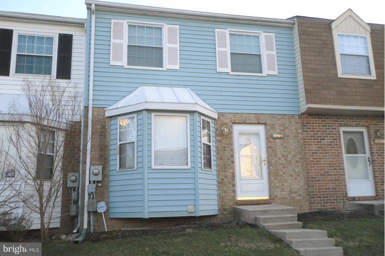 6909 Turnberry Ct, Frederick, MD 21703 - photo 1
