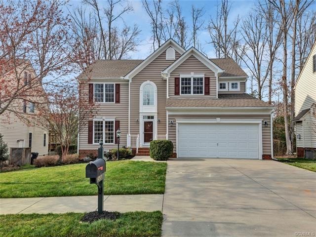 Beautiful transitional with screened porch & fence