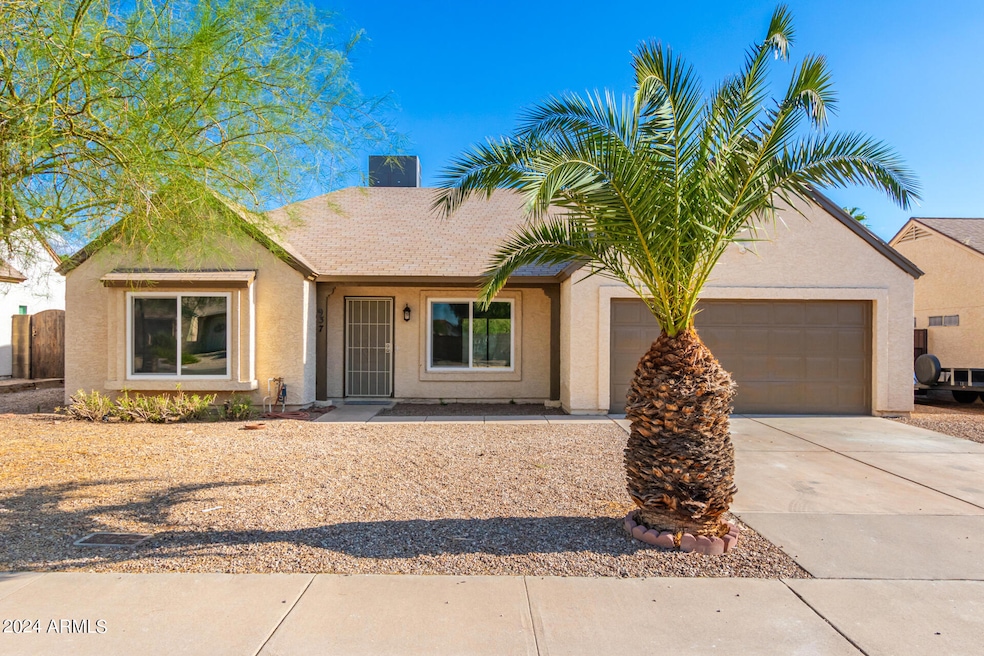 937 E Oraibi Dr, Phoenix, AZ 85024 - photo 1