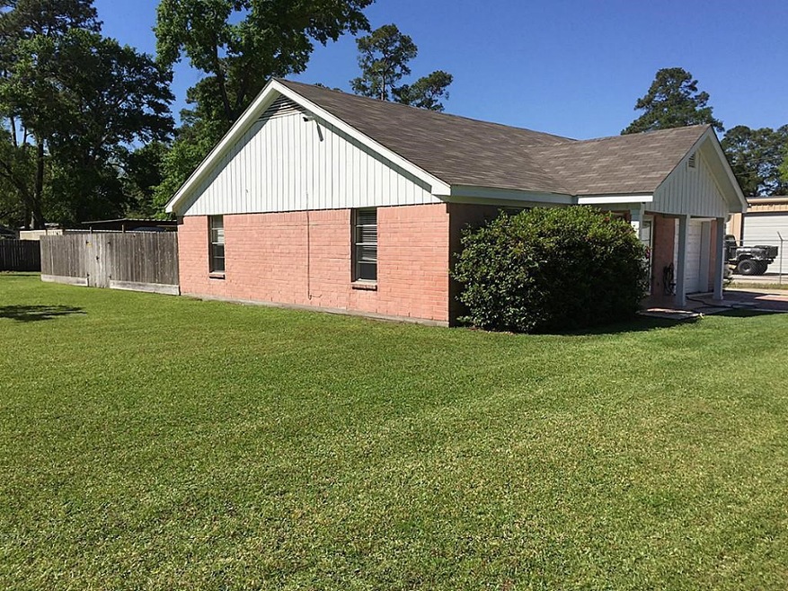 8643 Bart Ln, Houston, TX 77040 - photo 1